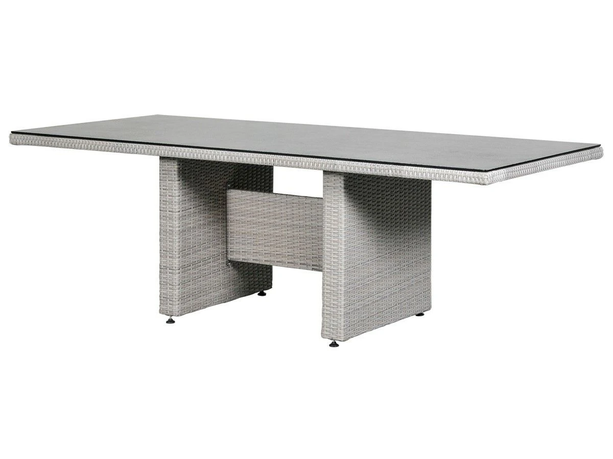 Outdoor Feelings Salvador Tafel 3 Outdoor Feelings Salvador Tafel